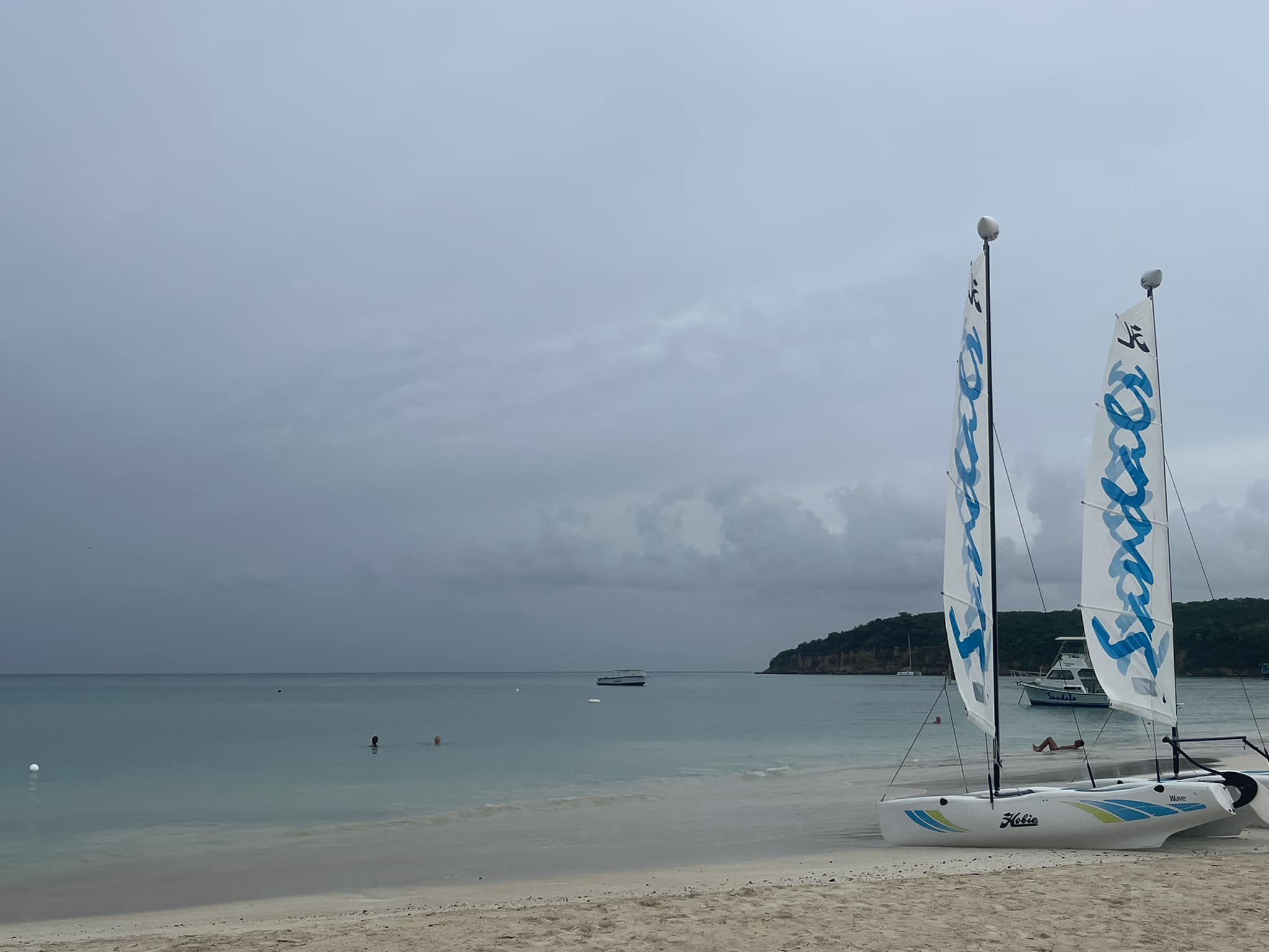 The Leeward Islands (Lesser Antilles):