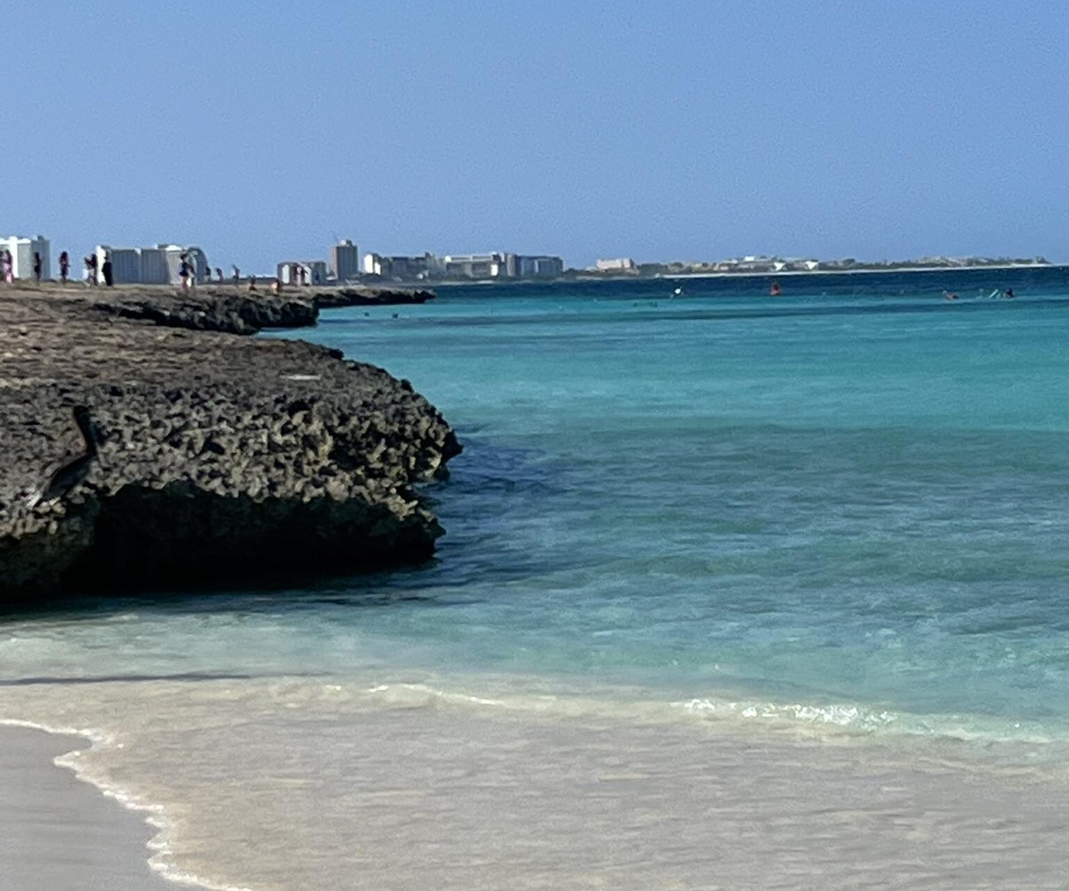 Double-Take on Aruba: From Sunset Cocktails to Sandcastle Duty